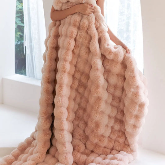 Luxurious Polyester Velvet Blanket