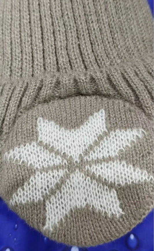 Men Women Winter Warm Plush Knitted Snow Fashion Hat Unisex New Outdoor Coldproof Ear Protection Wool Caps Snowflake logo