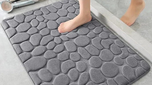 🚪💧 DryStep™ Quick-Dry Bathroom Mat